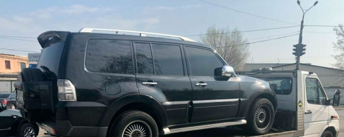 Как правильно эвакуировать внедорожники